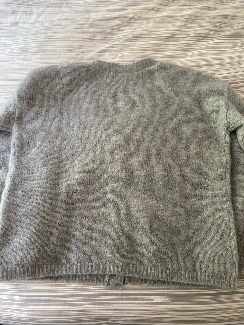 Sézane Mia Cardigan - Picture 4 of 5